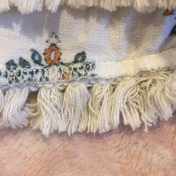 Exhilaration Bohemian Fringe Hem Peasant Blouse Size Medium Short Sleeve Resale - Picture 10 of 16
